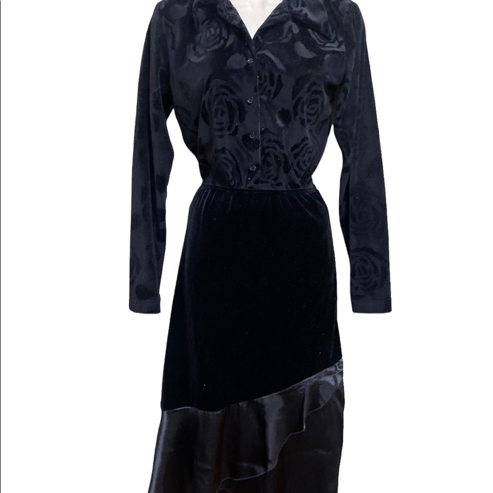 vintage 80s-90s Jazz Sport Velvet with floral imprint blouse and skirt set